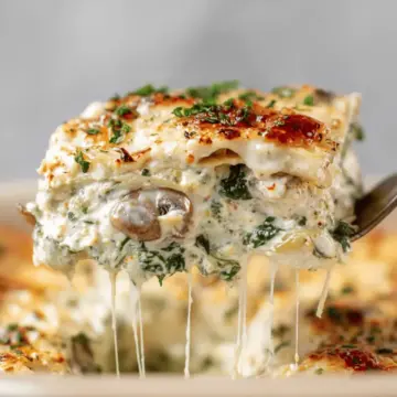 Creamy Spinach and Mushroom Lasagna