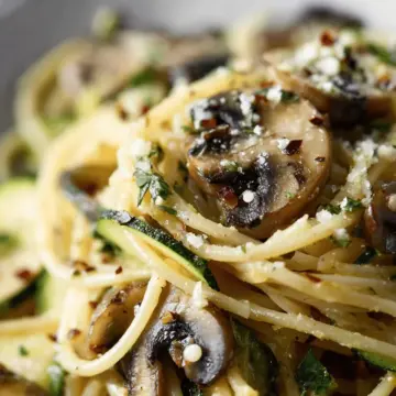 Mushroom and Zucchini Pasta