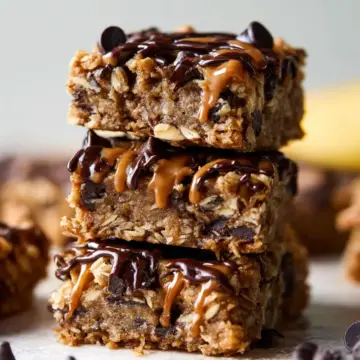 Peanut Butter Banana Chocolate Chip Oatmeal Bars