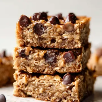Peanut Butter Banana Chocolate Chip Oatmeal Bars