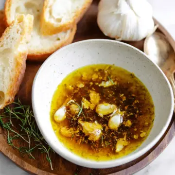 Roasted Garlic Olive Oil for Dipping