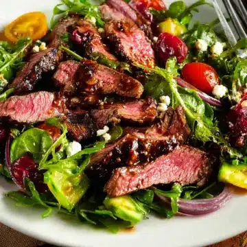 Honey Glazed Skirt Steak Salad: Recipe and Tips
