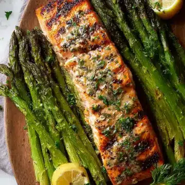 Best Grilled Salmon and Asparagus