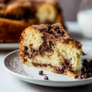 Cinnamon Chocolate Chip Coffee Cake